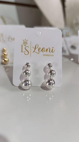 Brinco prata trio esferas