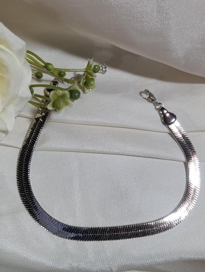 Colar rodio chocker fita larga